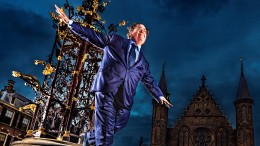 Van DNS naar DNA, met AIVD tussendoor