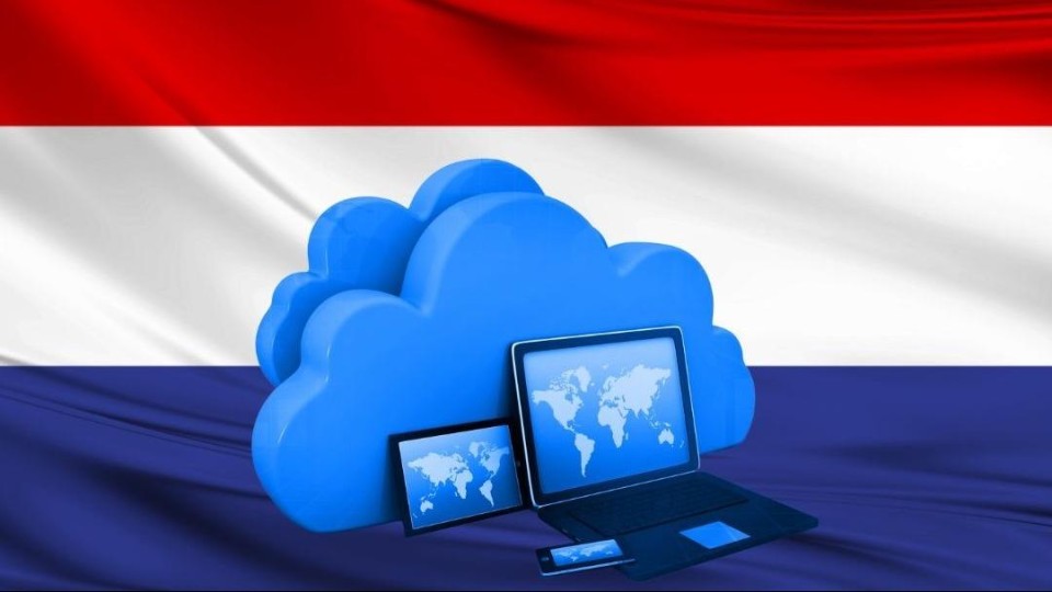 Nederlandse vlag, clouds en devices