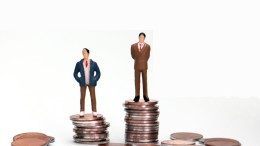 Startsalarissen alumni Hbo-ICT flink gestegen