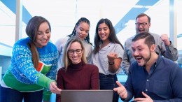 Microsoft geeft nu gas op verspreiding Windows 10 2004