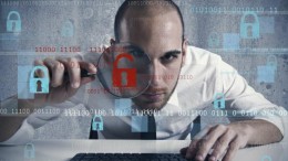 AI helpt rechercheur zoeken naar digitale sporen