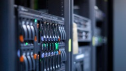 Rathenau: Discussie over datacentra moet veel breder