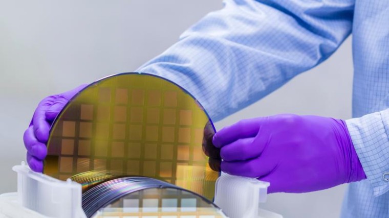 Huiver in chipindustrie over grotere wafers