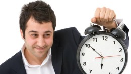 Meeste IT-beveiligers werken over in het weekend