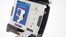 Stemcomputers VS krijgen papier voor security