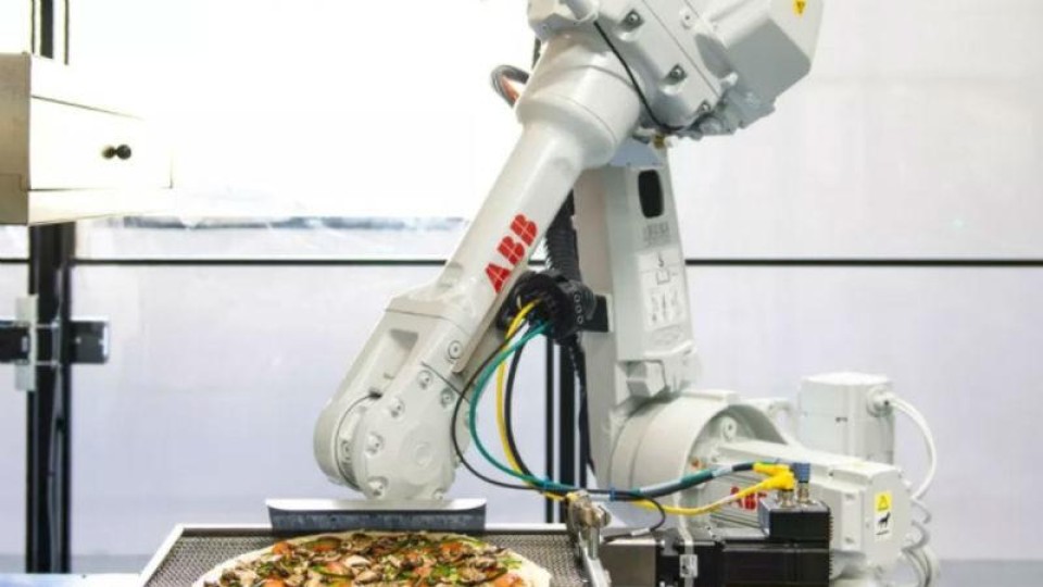 Zume pizza robot