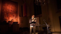 Giphart gaat met robot schrijven