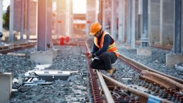 Nieuw digitaal beveiligingssysteem treinen valt nu al miljard duurder uit