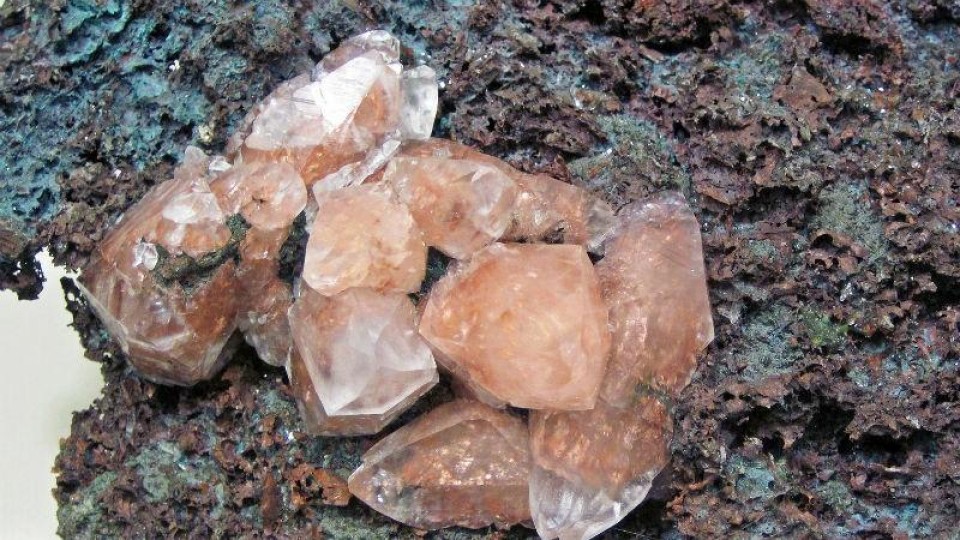 Copper in calcite