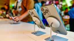 Apple zou OpenAI en Google tegen elkaar uitspelen voor AI op iPhones