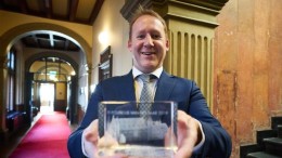 Kees Verhoeven wordt adviseur bij digitale brancheorganisaties