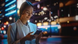 Google integreert ook tekstrobot in 'alles' en biedt API op AI-model