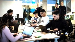 ChatGPT uit IT-onderwijs verbannen? Bit Academy omarmt het juist