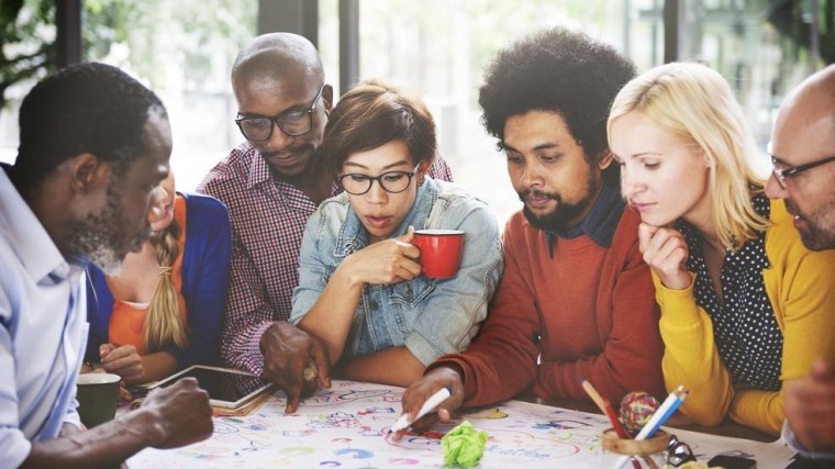 Technologische innovatie moet hand-in-hand gaan met sociale innovatie, stelt Sociaal-Economische Raad