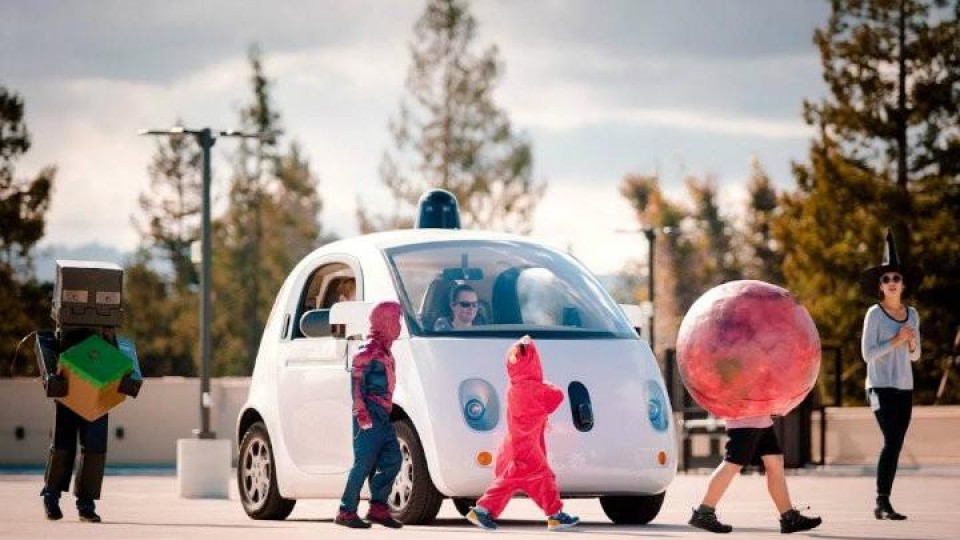 Google traint zelfrijdende auto