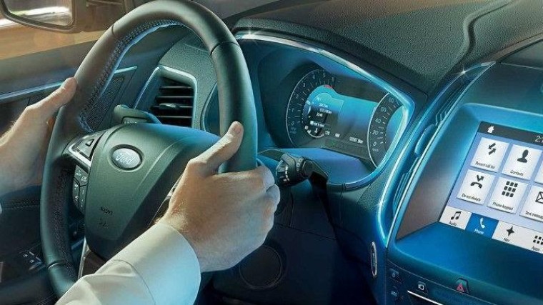 Ford geeft klant keuze tussen Android Auto en Apple Carplay