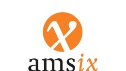 Oprichter internetknooppunt Amsterdam vertrekt