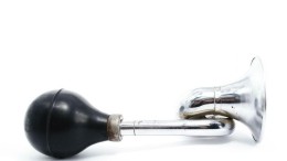 Hacker saboteert auto's via zwarte doos