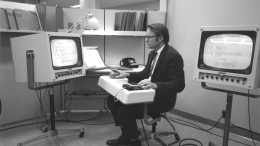 Mede-uitvinder computermuis overleden