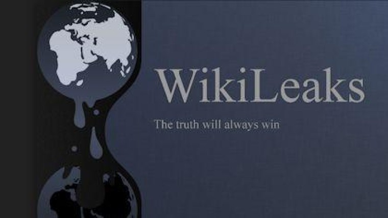Wikileaks-oprichter klaagt over slechte computer in cel