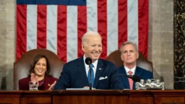 Amerika verplicht bouwers van 'fundamentele modellen' tot een 'verantwoorde' AI-test