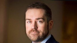 Dijkhoff wil vertrouwelijke meldplicht voor vitale sectoren