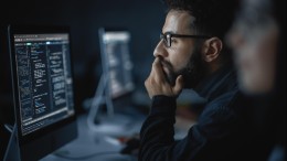 Onderzoek: coderen met AI gaat langzamer dan coderen zonder AI