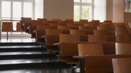 Lege plekken in de collegebanken van IT-opleidingen dit jaar 
