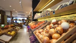 AH wil personeel over IT-drempel helpen