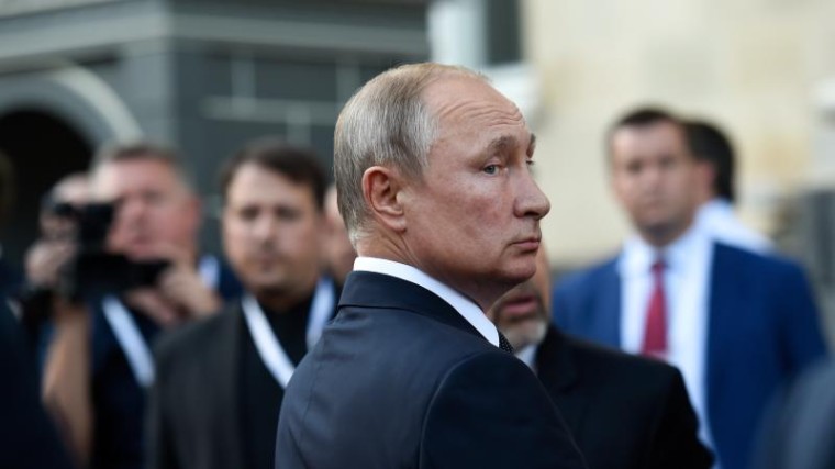 Poetin verbiedt publieke diensten in Rusland buitenlandse software te kopen