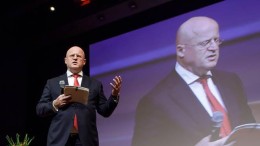 Minister: 'achterdeur' is verenigbaar met kabinetsstandpunt vóór encryptie