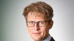 Minister vindt gebruik Facebook prima