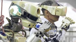 Robot-astronaut nu onderdeel ISS-crew