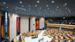 Tweede Kamer eist snelle formatie adviesraad AI voor de overheid