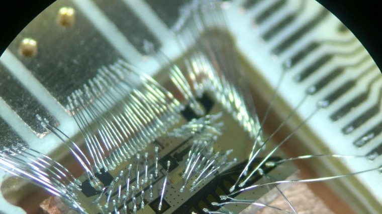 Delft heeft primeur met berekening op silicium kwantumchip