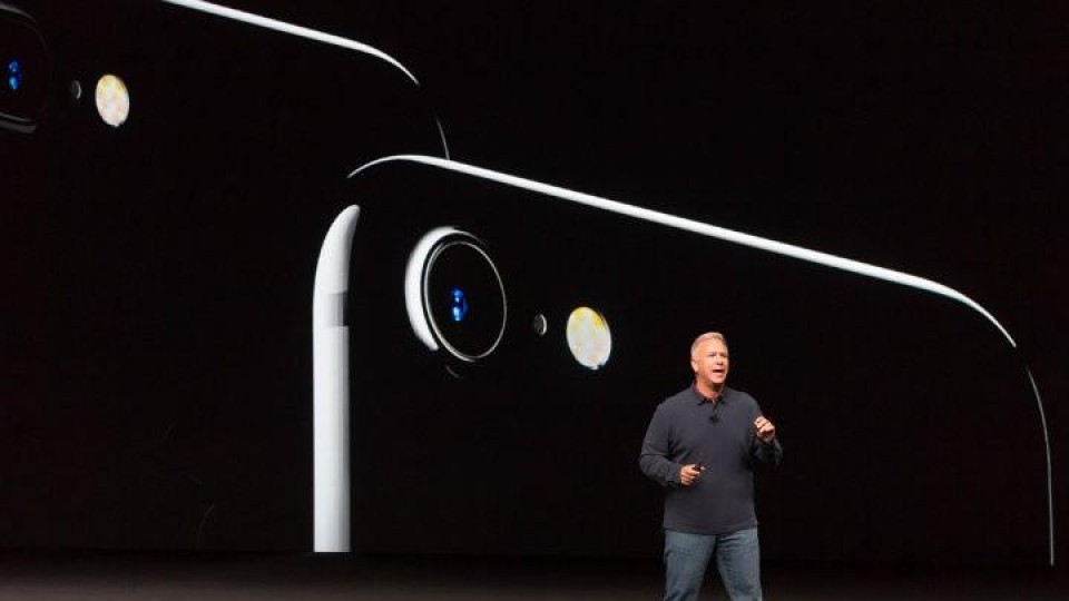 Phil Schiller annonceert de iPhone 7