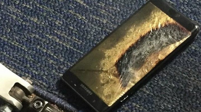 'Veilige' Samsung Galaxy Note 7 in brand in vliegtuig