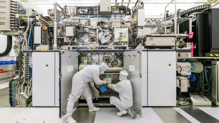 ASML onderzoekt oorzaak van verstoring door IT-problemen