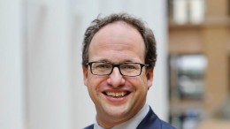 Ministerie SZW stimuleert opleiding en omscholing naar IT'er