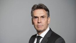 Vertrekkend AIVD-baas pleit voor cybercommissaris