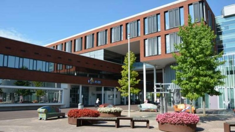 Burgemeester Hof van Twente wil betere IT-vragen kunnen stellen