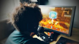 Politie verleidt jongeren tot cybercrime