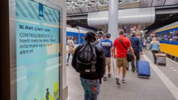 Meer mensen krijgen NL-Alert op mobiel en reclamezuil