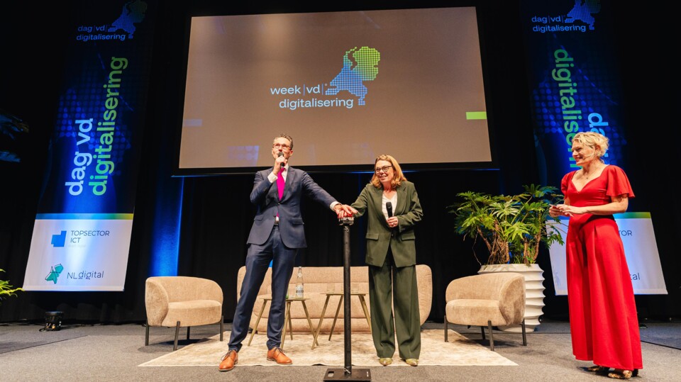 Aankondiging van de Week vd Digitalisering door Frits Grotenhuis en Dagmar Lens