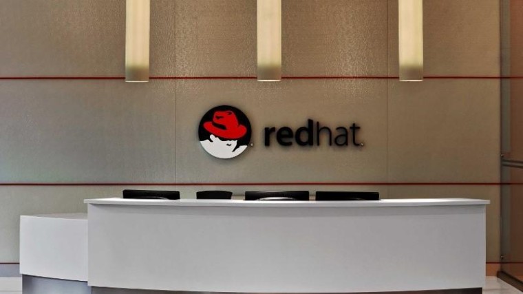 Red Hat schort financiële steun FSF op wegens terugkeer Stallman