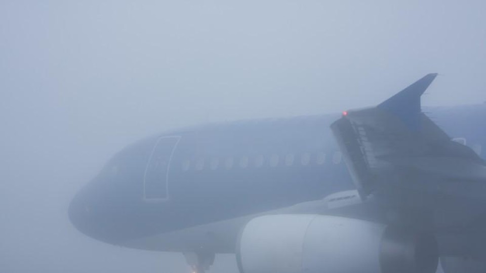 vliegtuig slecht weer