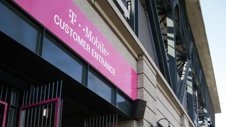 Voormalig klanten klagen T-Mobile US aan na mega-datalek