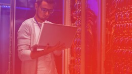 Open Universiteit onderzoekt hoe software te repareren is zonder toegang tot de broncode